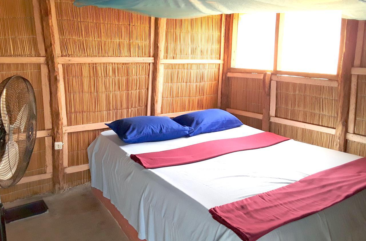 Pariango Beach Motel Tofo Exterior photo